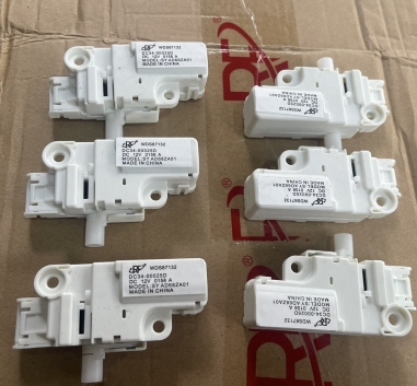 Công tắc MG SS cửa phụ DC34-00025D